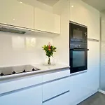 Luxury T3 Scls - Wifi, Clim, Jacuzzi, Centre-ville كان