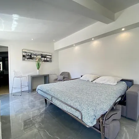 Luxury T3 Scls - Wifi, Clim, Jacuzzi, Centre-ville