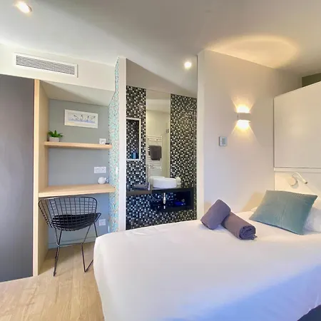 Luxury T3 Scls - Wifi, Clim, Jacuzzi, Centre-ville * Cannes