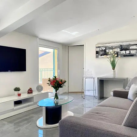 Apartamento Luxury T3 Scls - Wifi, Clim, Jacuzzi, Centre-ville *